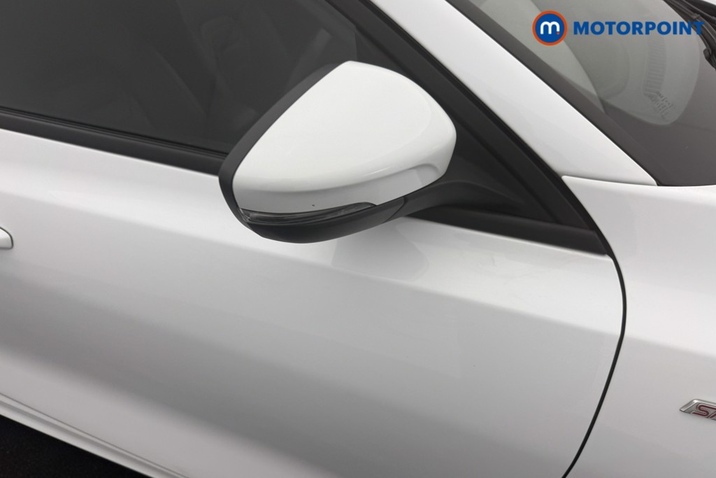 Ford Focus St-Line Vignale Manual Petrol Estate - Stock Number (1592041) - 25th supplementary image