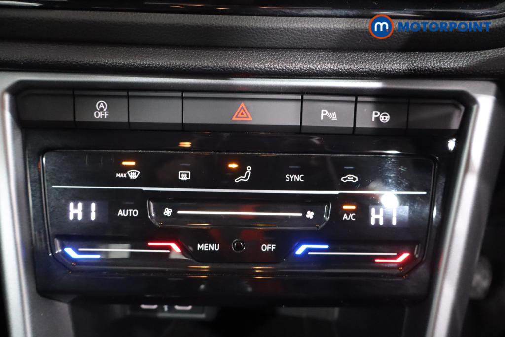 Volkswagen T-Roc Life Manual Petrol SUV - Stock Number (1592046) - 3rd supplementary image