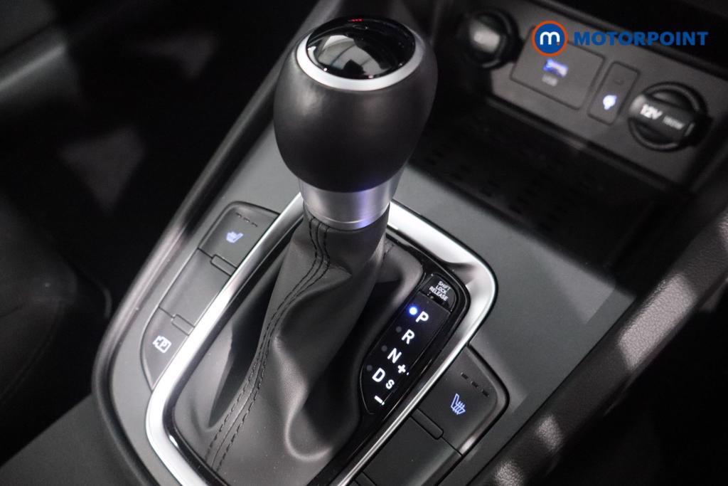 Hyundai Kona Premium Automatic Petrol-Electric Hybrid SUV - Stock Number (1592930) - 6th supplementary image