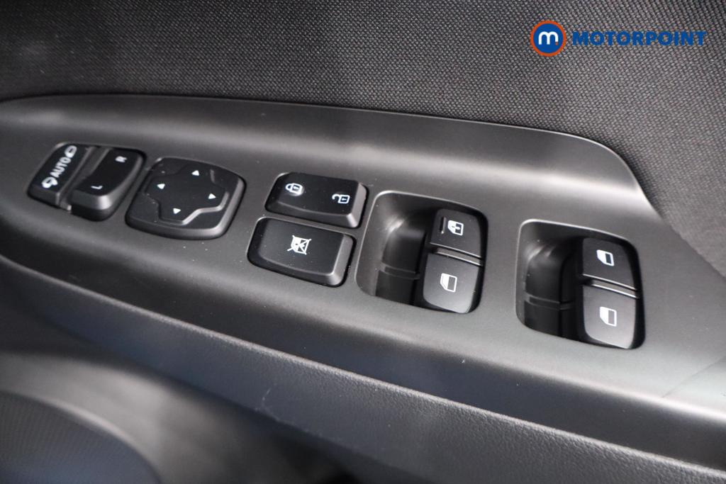 Hyundai Kona Premium Automatic Petrol-Electric Hybrid SUV - Stock Number (1592930) - 14th supplementary image