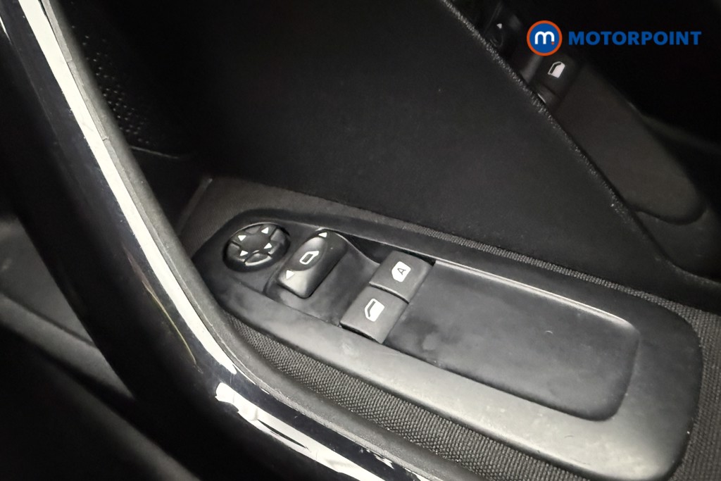 Peugeot 208 Allure Manual Petrol Hatchback - Stock Number (1593066) - 14th supplementary image