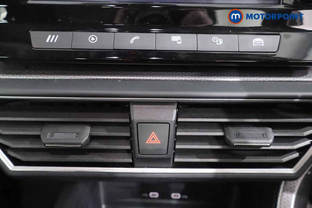 Seat Leon SE Manual Petrol Hatchback - Stock Number (1593080) - 3rd supplementary image