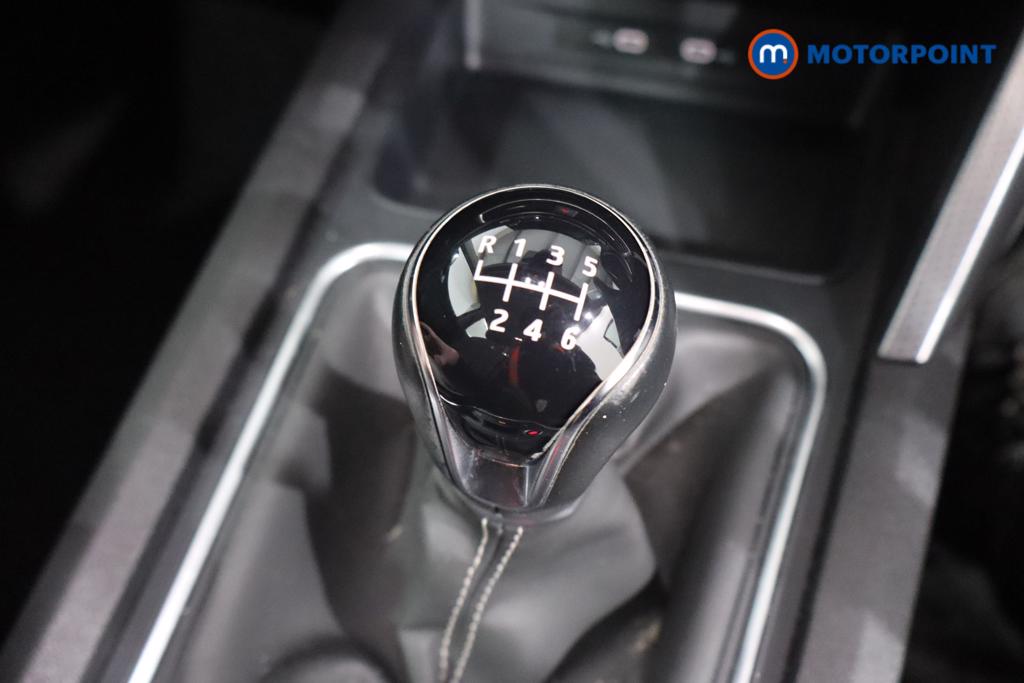 Seat Leon SE Manual Petrol Hatchback - Stock Number (1593080) - 4th supplementary image