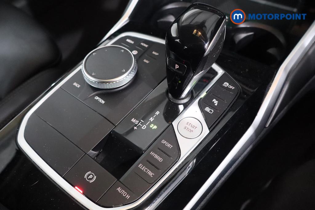 BMW 3 Series Sport Pro Automatic Petrol Plug-In Hybrid Saloon - Stock Number (1593169) - 9th supplementary image