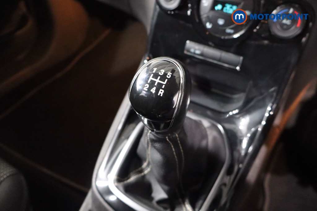 Ford Fiesta Titanium Manual Petrol Hatchback - Stock Number (1593492) - 13th supplementary image