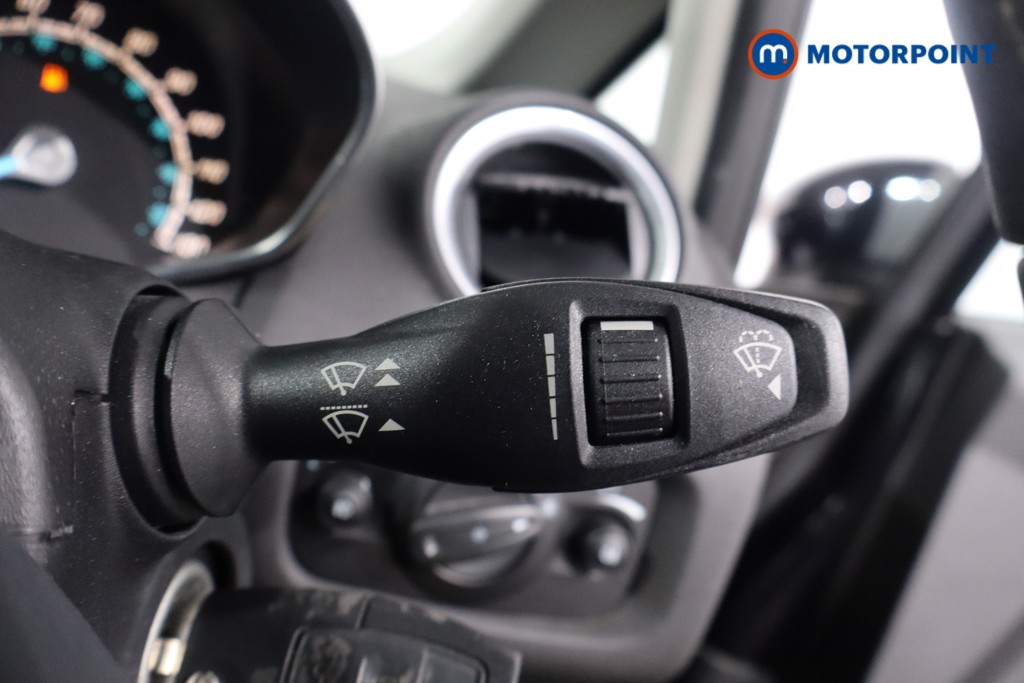 Ford Fiesta Titanium Manual Petrol Hatchback - Stock Number (1593492) - 17th supplementary image