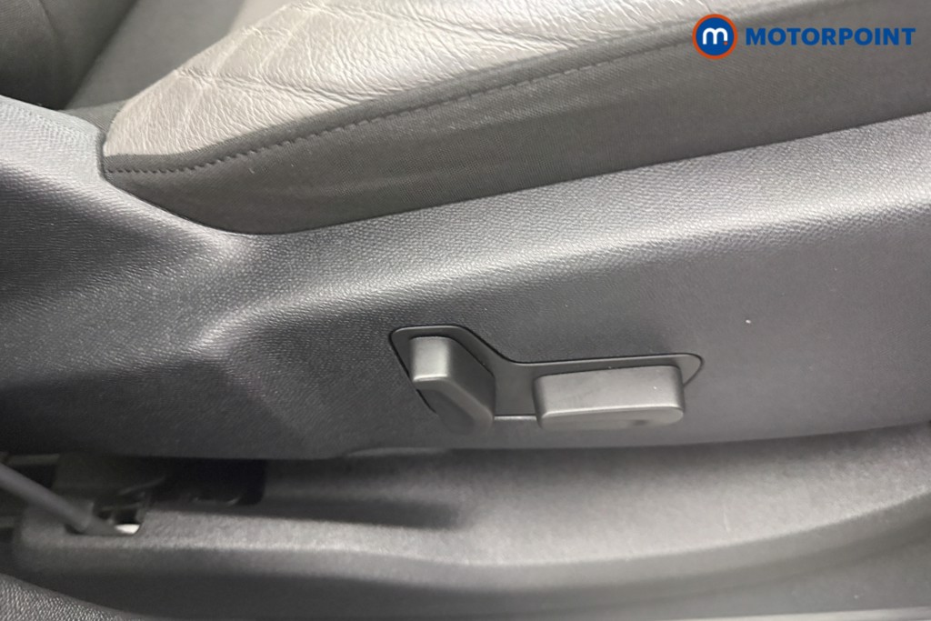 Citroen C5 Aircross Flair Plus Manual Petrol SUV - Stock Number (1593598) - 13th supplementary image