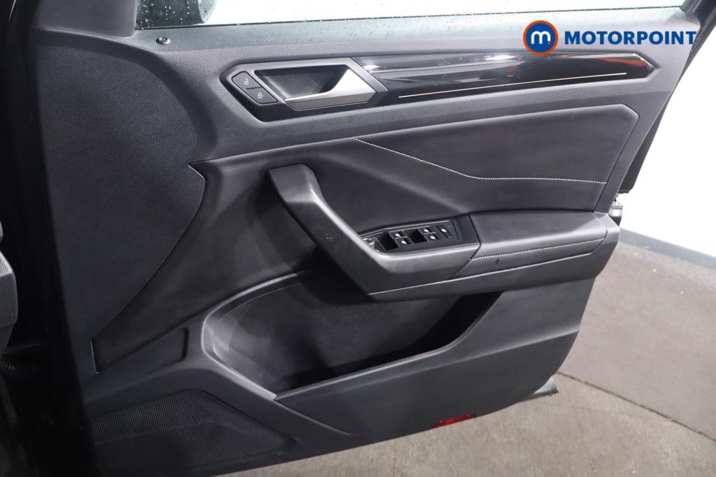 Volkswagen T-Roc R-Line Automatic Petrol SUV - Stock Number (1593800) - 13th supplementary image