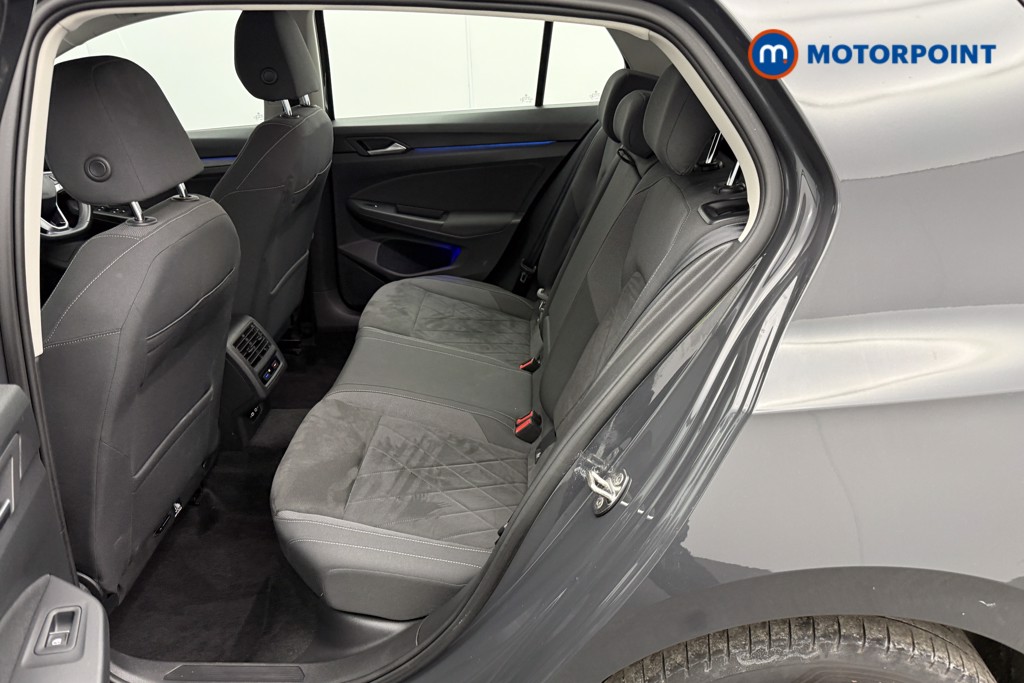 Volkswagen Golf Style Manual Petrol Hatchback - Stock Number (1593862) - 5th supplementary image