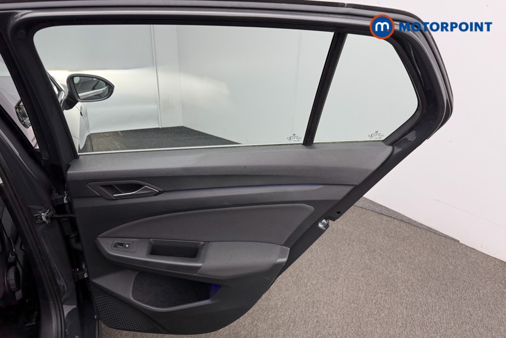 Volkswagen Golf Style Manual Petrol Hatchback - Stock Number (1593862) - 14th supplementary image