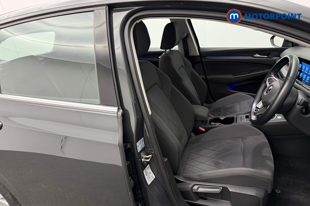 Volkswagen Golf Style Manual Petrol Hatchback - Stock Number (1593862) - 16th supplementary image