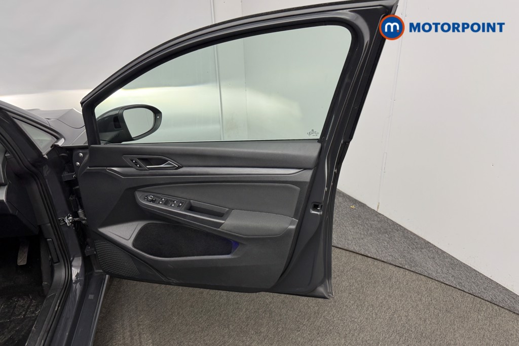 Volkswagen Golf Style Manual Petrol Hatchback - Stock Number (1593862) - 17th supplementary image