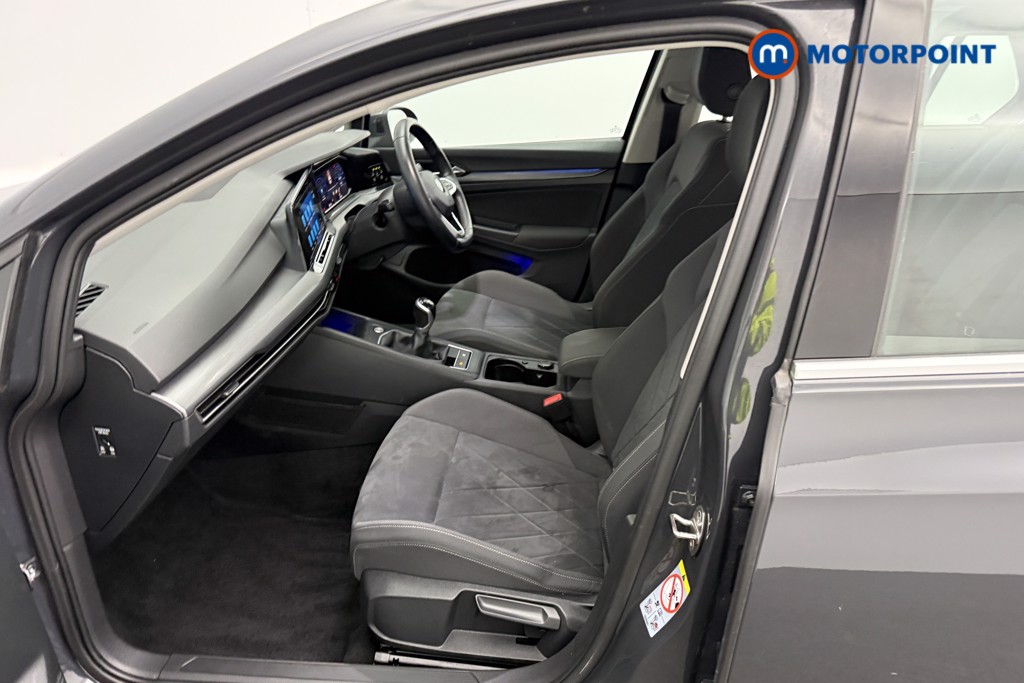 Volkswagen Golf Style Manual Petrol Hatchback - Stock Number (1593862) - 1st supplementary image