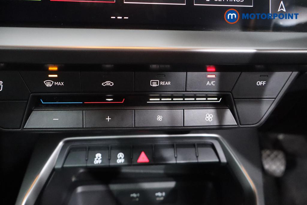 Audi A3 Technik Manual Petrol Hatchback - Stock Number (1594621) - 4th supplementary image