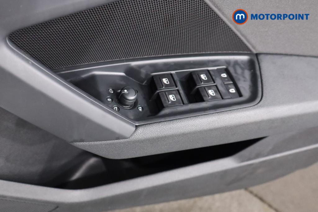 Audi A3 Technik Manual Petrol Hatchback - Stock Number (1594621) - 9th supplementary image