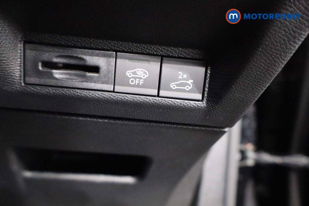 Peugeot 3008 GT Automatic Petrol SUV - Stock Number (1594758) - 21st supplementary image