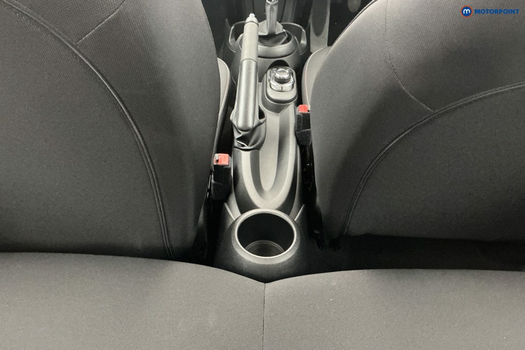 Mini Hatchback One Classic Manual Petrol Hatchback - Stock Number (1594914) - 9th supplementary image