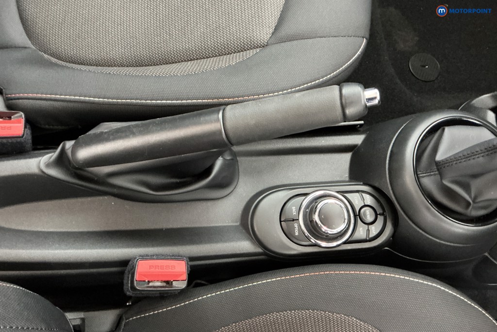 Mini Hatchback One Classic Manual Petrol Hatchback - Stock Number (1594914) - 13th supplementary image