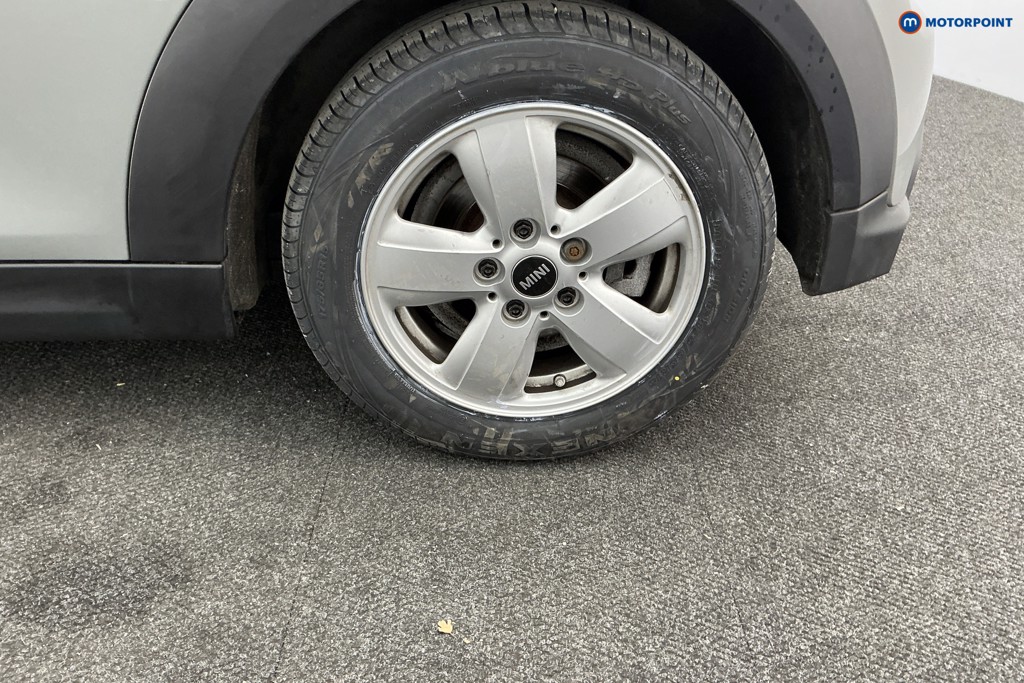 Mini Hatchback One Classic Manual Petrol Hatchback - Stock Number (1594914) - 32nd supplementary image