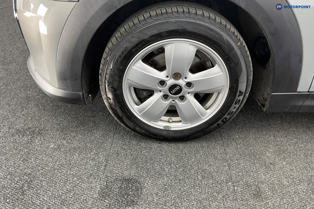 Mini Hatchback One Classic Manual Petrol Hatchback - Stock Number (1594914) - 33rd supplementary image