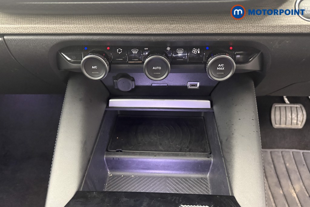 Citroen C5 X Shine Automatic Petrol Hatchback - Stock Number (1595110) - 17th supplementary image