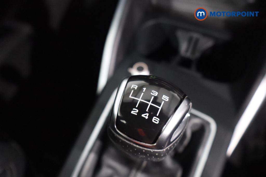 Audi Q2 S Line Manual Petrol SUV - Stock Number (1595148) - 5th supplementary image