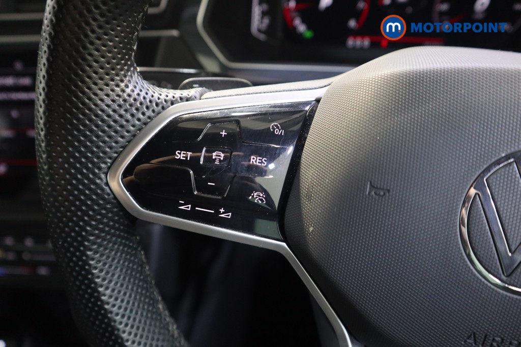 Volkswagen Tiguan R-Line Automatic Petrol SUV - Stock Number (1595188) - 3rd supplementary image