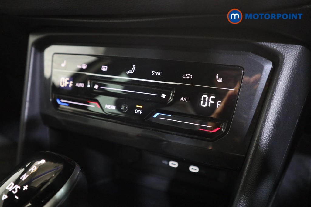 Volkswagen Tiguan R-Line Automatic Petrol SUV - Stock Number (1595188) - 8th supplementary image