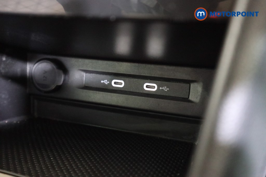 Volkswagen Tiguan R-Line Automatic Petrol SUV - Stock Number (1595188) - 9th supplementary image