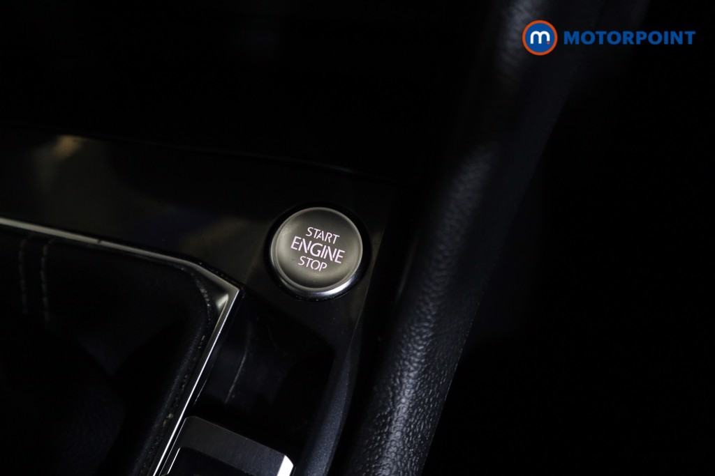 Volkswagen Tiguan R-Line Automatic Petrol SUV - Stock Number (1595188) - 10th supplementary image