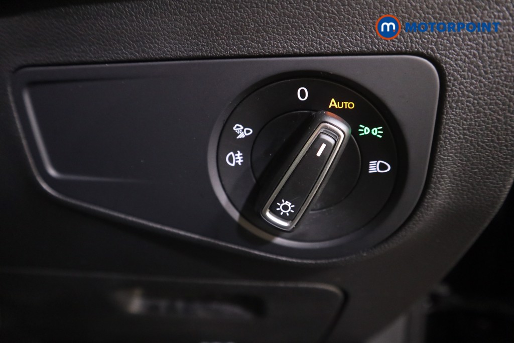 Volkswagen Tiguan R-Line Automatic Petrol SUV - Stock Number (1595188) - 12th supplementary image