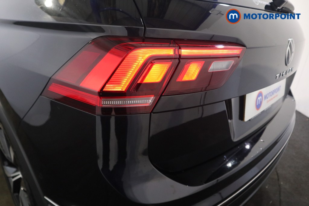 Volkswagen Tiguan R-Line Automatic Petrol SUV - Stock Number (1595188) - 28th supplementary image