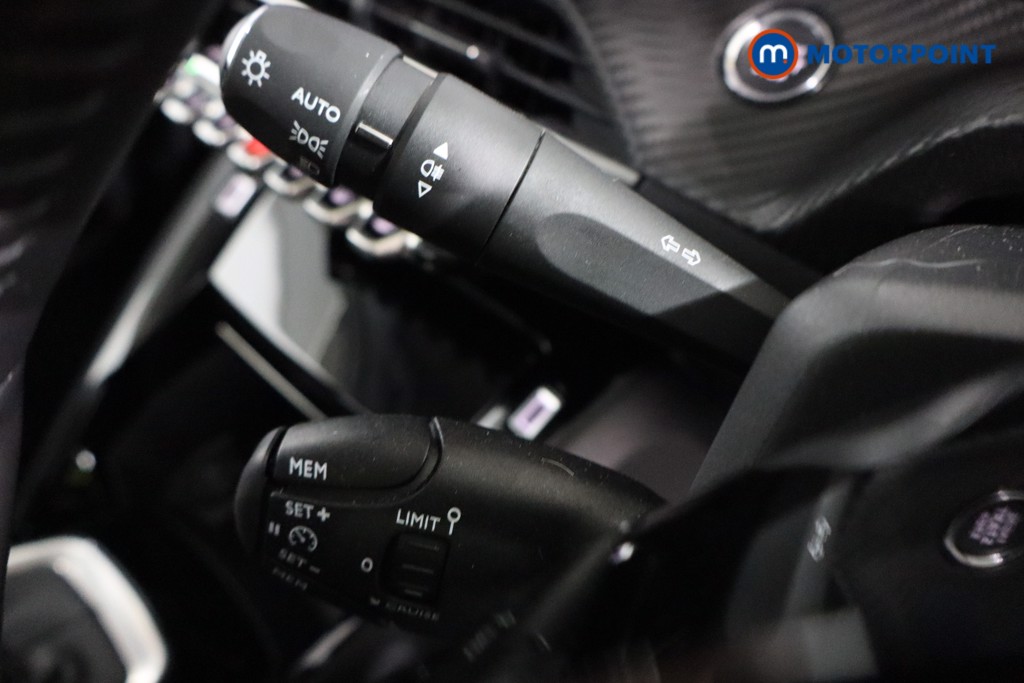 Peugeot 208 Allure Manual Petrol Hatchback - Stock Number (1595604) - 4th supplementary image