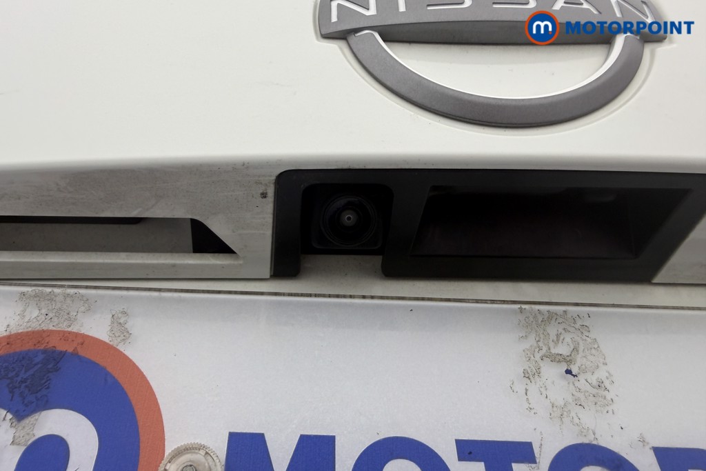 Nissan Juke N-Connecta Automatic Petrol-Electric Hybrid SUV - Stock Number (1595683) - 2nd supplementary image