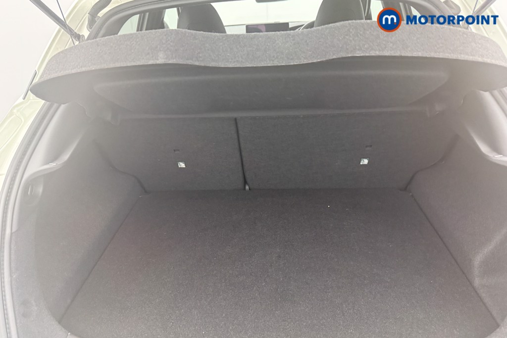 Nissan Juke N-Connecta Automatic Petrol-Electric Hybrid SUV - Stock Number (1595683) - 3rd supplementary image