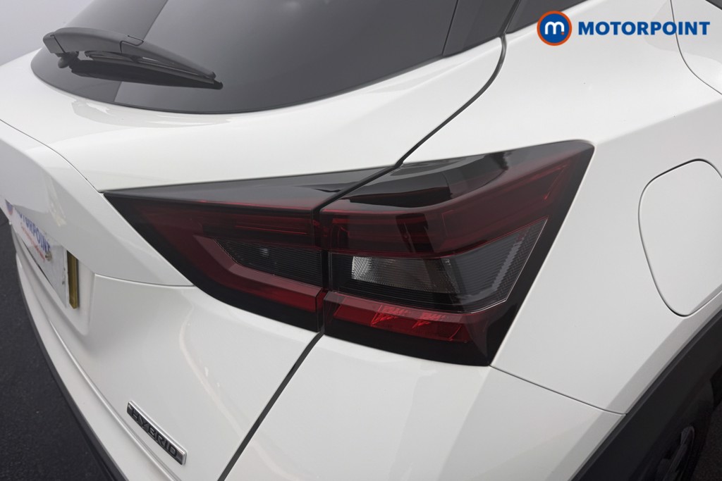 Nissan Juke N-Connecta Automatic Petrol-Electric Hybrid SUV - Stock Number (1595683) - 6th supplementary image
