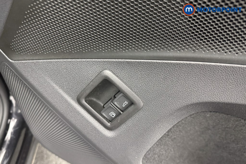 Volkswagen Tiguan Match Automatic Petrol Plug-In Hybrid SUV - Stock Number (1595684) - 11th supplementary image