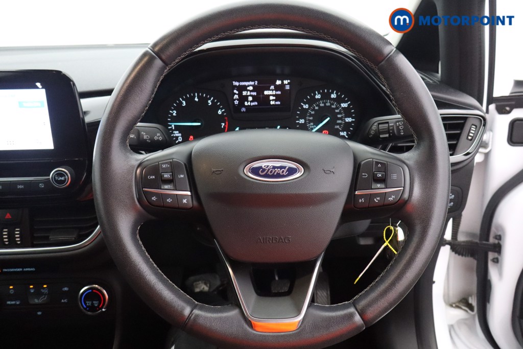 Ford Fiesta Zetec Manual Petrol Hatchback - Stock Number (1595839) - 2nd supplementary image