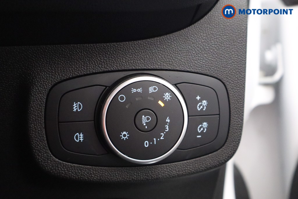 Ford Fiesta Zetec Manual Petrol Hatchback - Stock Number (1595839) - 6th supplementary image