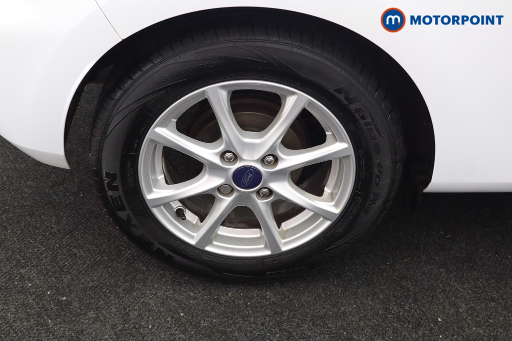 Ford Fiesta Zetec Manual Petrol Hatchback - Stock Number (1595839) - 21st supplementary image