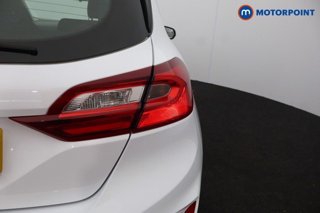 Ford Fiesta Zetec Manual Petrol Hatchback - Stock Number (1595839) - 30th supplementary image