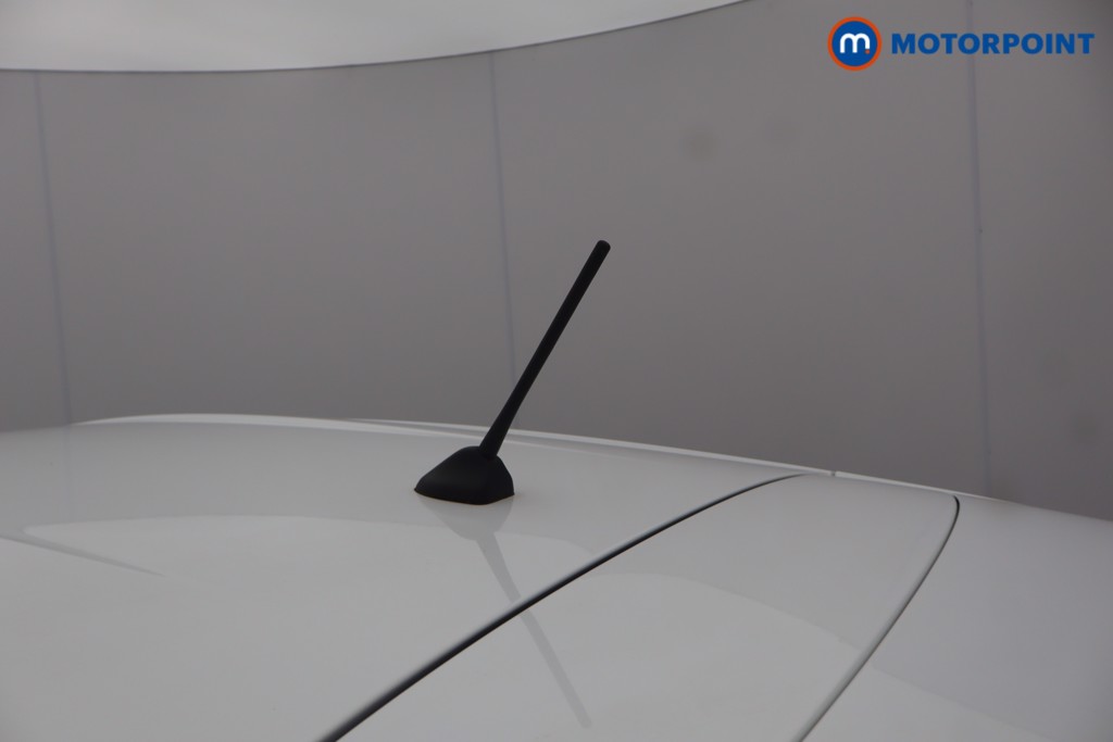 Ford Fiesta Zetec Manual Petrol Hatchback - Stock Number (1595839) - 32nd supplementary image