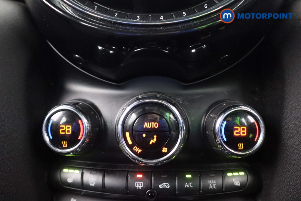 Mini Hatchback Cooper Sport Manual Petrol Hatchback - Stock Number (1596089) - 11th supplementary image