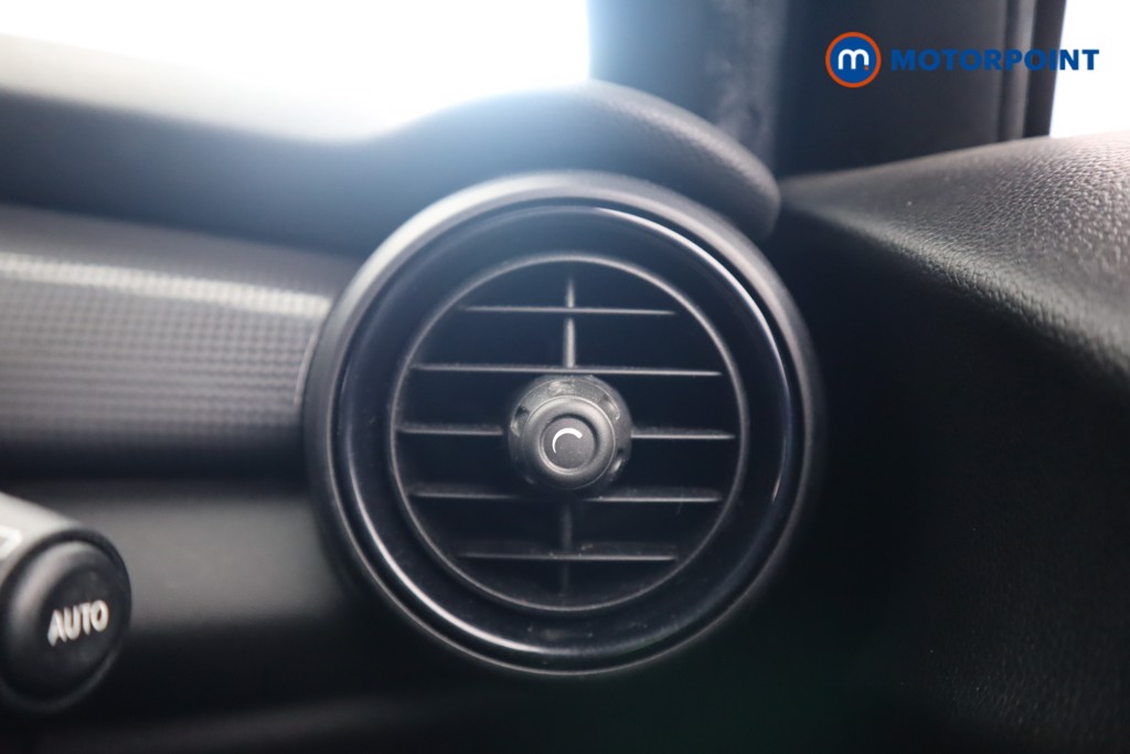 Mini Hatchback Cooper Sport Manual Petrol Hatchback - Stock Number (1596089) - 20th supplementary image