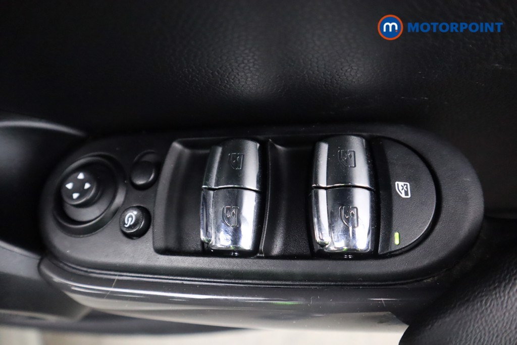 Mini Hatchback Cooper Sport Manual Petrol Hatchback - Stock Number (1596089) - 21st supplementary image