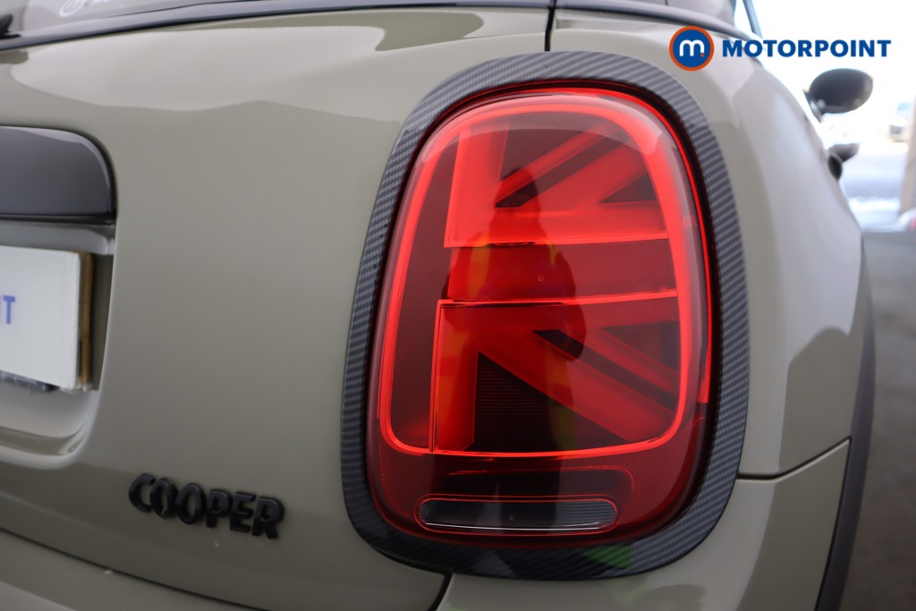 Mini Hatchback Cooper Sport Manual Petrol Hatchback - Stock Number (1596089) - 31st supplementary image