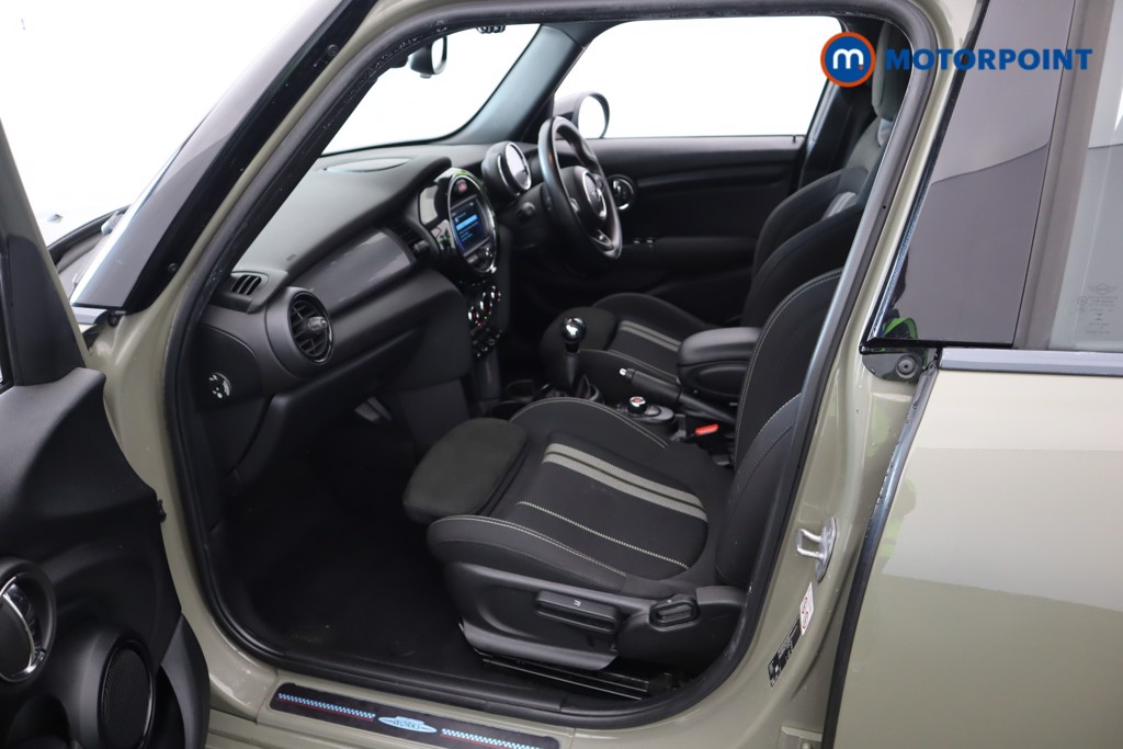 Mini Hatchback Cooper Sport Manual Petrol Hatchback - Stock Number (1596089) - 36th supplementary image