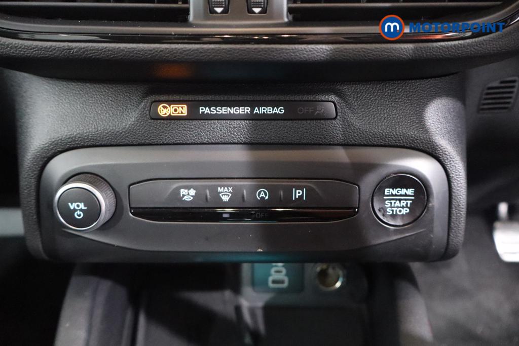 Ford Focus St-Line X Manual Petrol Hatchback - Stock Number (1596239) - 4th supplementary image