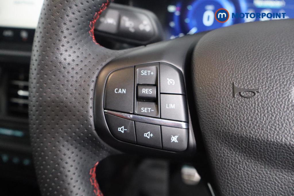 Ford Focus St-Line X Manual Petrol Hatchback - Stock Number (1596239) - 6th supplementary image