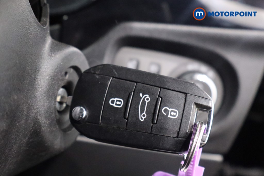 Vauxhall Corsa GS Manual Petrol Hatchback - Stock Number (1596245) - 13th supplementary image